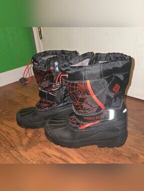 Dream Pairs Kids Black & Red Snow Boots